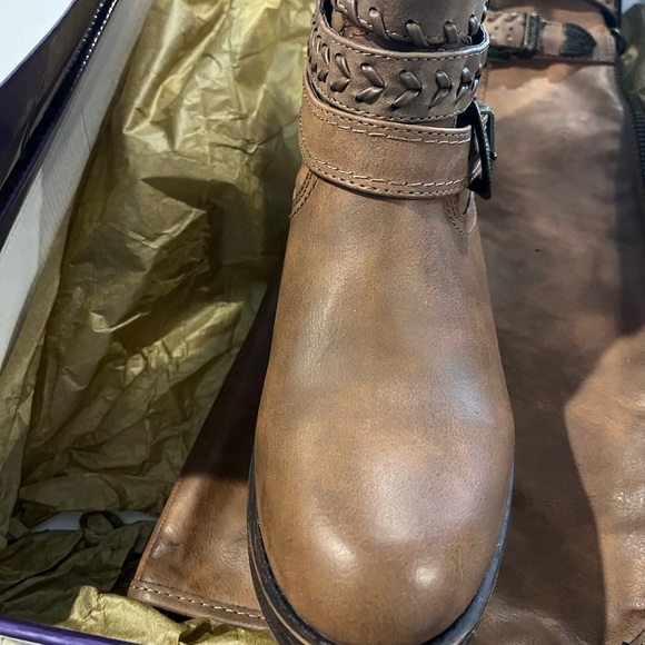 COPY - Steve Madden Boots - Picture 3 of 7